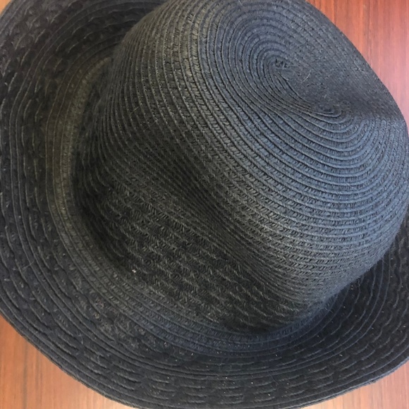Black Hat - Picture 3 of 5